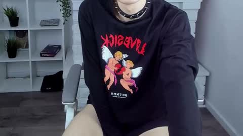 JUSTIN online show from October 2025 01:11:01 PM