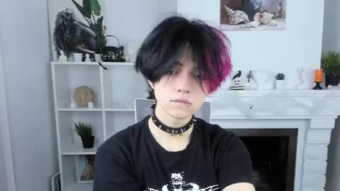 JUSTIN online show from October 2025 12:27:01 PM