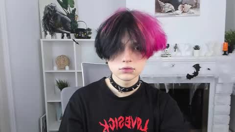 JUSTIN online show from October 2025 12:37:02 PM