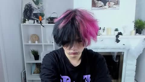 JUSTIN online show from October 2025 12:40:02 PM