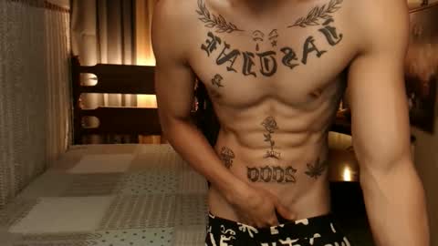 Snapshot of justine_hunk chatting on December 2024 04:09:01 AM justine_hunk online show from December 2024 04:09:01 AM