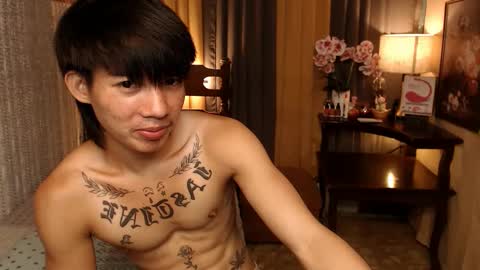 Snapshot of justine_hunk chatting on December 2024 02:54:02 AM justine_hunk online show from December 2024 02:54:02 AM