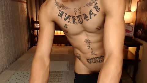 Snapshot of justine_hunk chatting on December 2024 11:08:01 PM justine_hunk online show from December 2024 11:08:01 PM