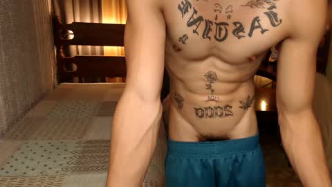 Snapshot of justine_hunk chatting on January 2025 06:57:01 PM justine_hunk online show from January 2025 06:57:01 PM