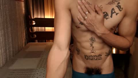 Snapshot of justine_hunk chatting on February 2025 03:31:01 AM justine_hunk online show from February 2025 03:31:01 AM
