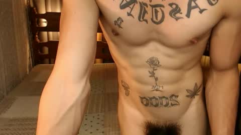 Snapshot of justine_hunk chatting on March 2025 07:10:01 AM justine_hunk online show from March 2025 07:10:01 AM