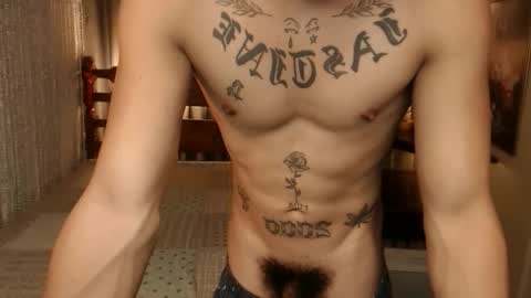 Snapshot of justine_hunk chatting on October 2025 06:32:02 AM justine_hunk online show from October 2025 06:32:02 AM