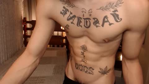 justine_hunk online show from February 2026 05:42:01 PM