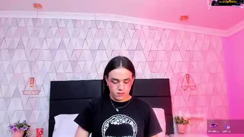 Justine online show from June 2026 04:44:01 AM