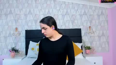 Justine online show from June 2026 04:13:01 AM