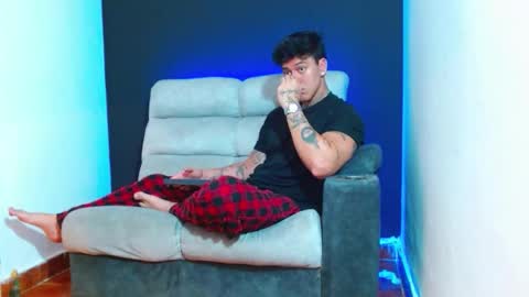 justinfuller_31 online show from January 2026 06:31:02 PM