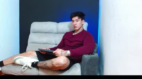 justinfuller_31 online show from June 2026 03:37:02 AM