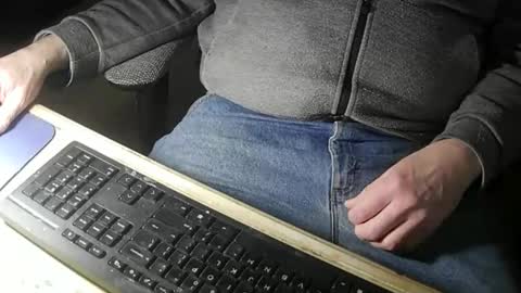 Snapshot of justme39057 chatting on March 2026 07:25:01 PM Justme39057 online show from March 2026 07:25:01 PM