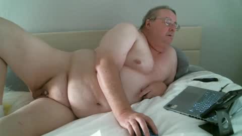 justmedm64 online show from March 2025 09:15:02 PM