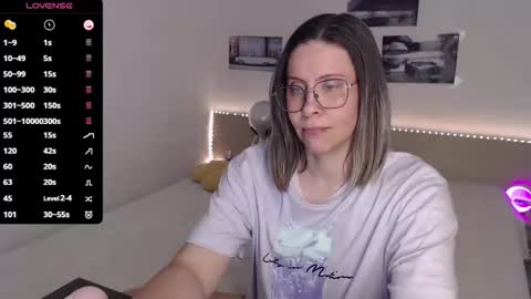 Julie online show from May 2026 04:12:01 PM