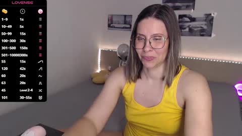 Julie online show from May 2026 04:04:02 PM