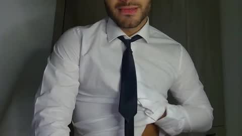 Justin online show from April 2026 10:09:02 PM