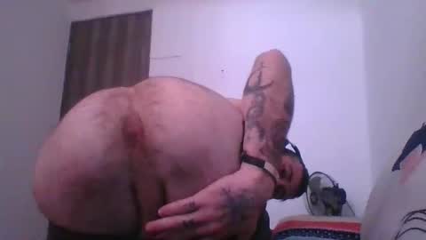 Snapshot of k_a_t_o_ chatting on October 2025 04:04:01 PM k_a_t_o_ online show from October 2025 04:04:01 PM