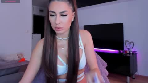 Snapshot of k_chic1 chatting on March 2025 09:38:01 AM k_chic1 online show from March 2025 09:38:01 AM