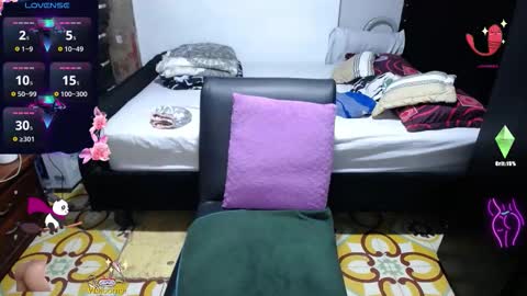 Snapshot of kaarlaa_ chatting on October 2025 12:04:02 PM Karla online show from October 2025 12:04:02 PM