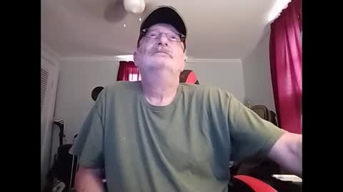 Snapshot of kabriggs136 chatting on October 2025 06:16:02 PM kabriggs136 online show from October 2025 06:16:02 PM