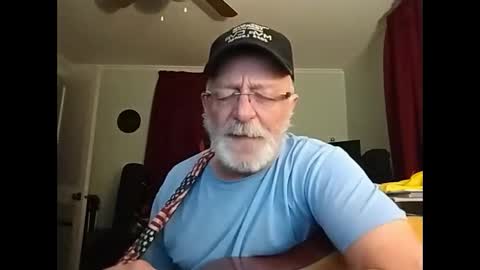 kabriggs136 online show from April 2026 01:42:02 AM
