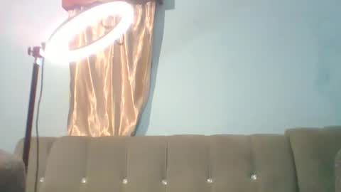 Snapshot of kadzo23 chatting on September 2025 02:22:02 AM Kadzo online show from September 2025 02:22:02 AM
