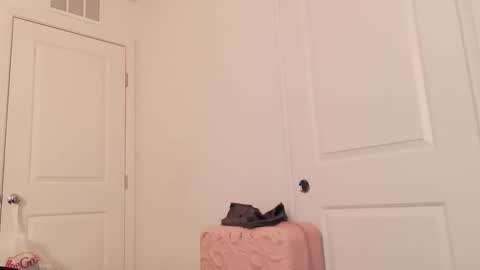 Snapshot of kaelagreen chatting on January 2026 12:38:02 AM kaelagreen online show from January 2026 12:38:02 AM