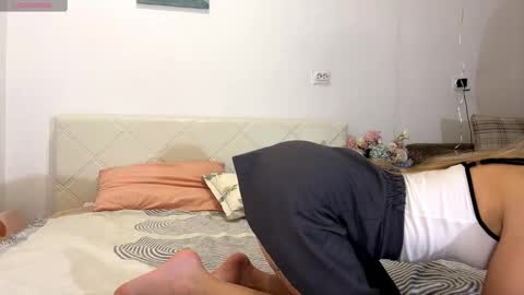 Hi my name is Senia online show from September 2025 12:09:01 PM