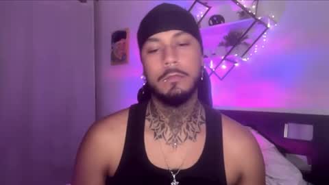 Snapshot of kaelsantos chatting on October 2025 12:33:01 PM online show from October 2025 12:33:01 PM