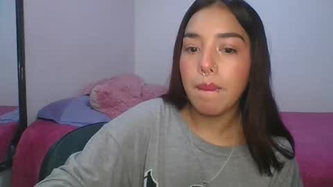 Snapshot of kahelipurple chatting on January 2025 01:32:02 AM KAHELIINDEPENDENT MODEL online show from January 2025 01:32:02 AM