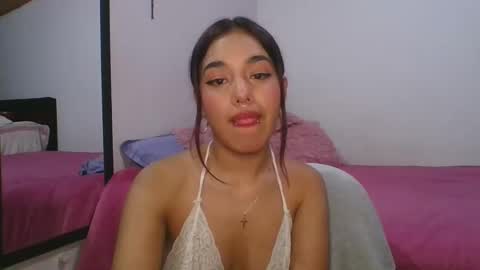 Snapshot of kahelipurple chatting on February 2025 01:29:02 AM KAHELIINDEPENDENT MODEL online show from February 2025 01:29:02 AM