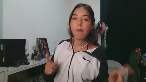 Snapshot of kahelipurple chatting on October 2025 05:55:02 PM KAHELIINDEPENDENT MODEL online show from October 2025 05:55:02 PM