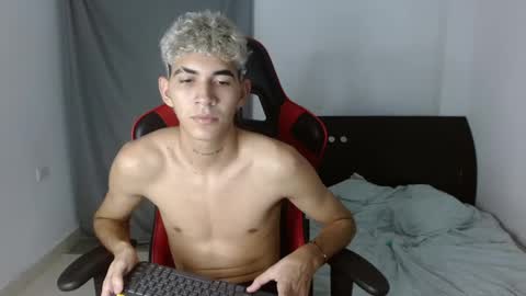 Snapshot of kai_lord_ chatting on December 2024 05:04:02 AM Kai online show from December 2024 05:04:02 AM