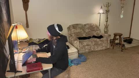 Kaiku77 online show from February 2026 06:28:02 PM