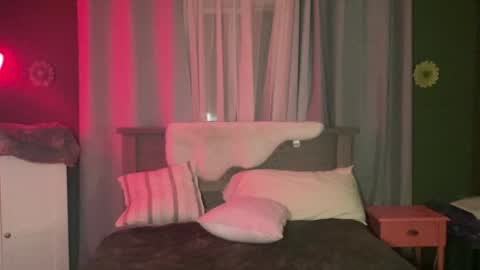 Snapshot of kaileeshy chatting on November 2025 04:45:01 AM Kailee Smile online show from November 2025 04:45:01 AM