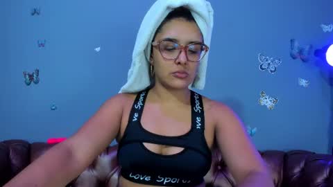kaira_mosse_ online show from June 2026 11:53:01 AM