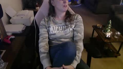 Snapshot of kait331 chatting on December 2025 02:38:01 AM Camprincess331 online show from December 2025 02:38:01 AM