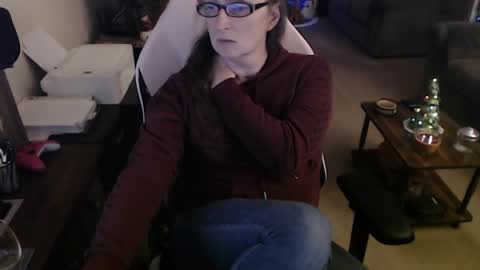 Snapshot of kait331 chatting on December 2025 02:18:01 AM Camprincess331 online show from December 2025 02:18:01 AM