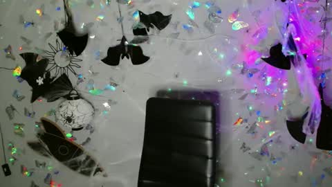 Kaitlin online show from October 2025 06:53:02 AM