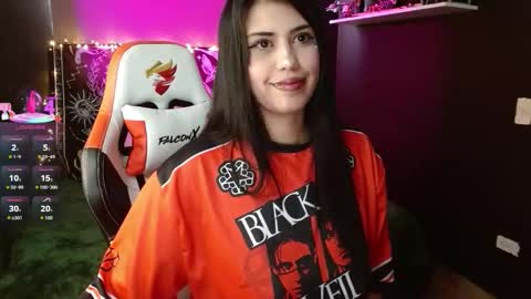 Snapshot of kalanypatterson25 chatting on November 2025 01:44:02 PM kalany and jeremy online show from November 2025 01:44:02 PM