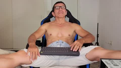 Snapshot of kale_19 chatting on June 2026 02:05:01 AM Kale online show from June 2026 02:05:01 AM