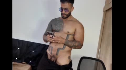 Snapshot of kaleth_price chatting on February 2025 08:39:01 PM Kaleth Price online show from February 2025 08:39:01 PM