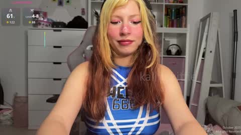 Snapshot of kalina_kittie chatting on October 2025 10:40:02 PM Kalina Kittie online show from October 2025 10:40:02 PM