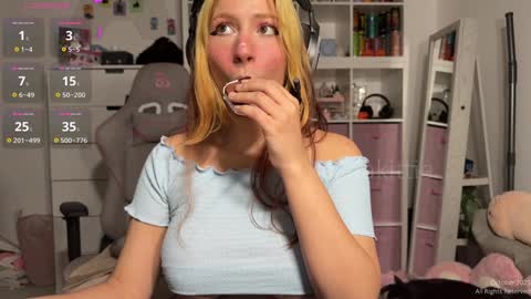 Snapshot of kalina_kittie chatting on October 2025 09:26:02 PM Kalina Kittie online show from October 2025 09:26:02 PM