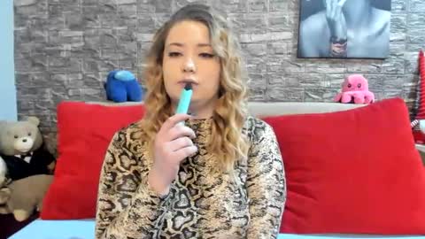 kalindahot online show from February 2026 06:15:01 PM