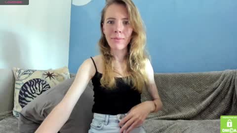 Snapshot of kalisee_ chatting on December 2024 04:33:02 AM Kalisee online show from December 2024 04:33:02 AM