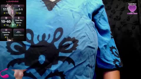 Alisha online show from November 2025 10:04:02 AM