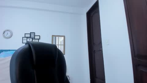 Kamilalopez online show from February 2026 07:23:02 PM