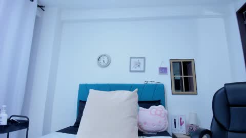 Kamilalopez online show from May 2026 10:18:02 PM